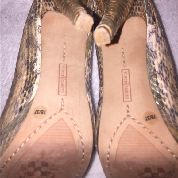 Vince Camuto Renees2 Peep Toe Platform Heels - Picture 8 of 8